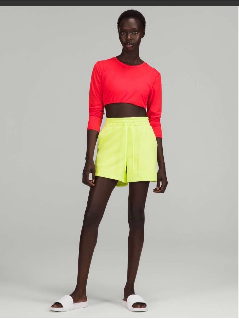 Lululemon Loungeful High-Rise Short
4"
Electric Lemon